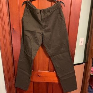 Gap Slim Chinos Olive color 36x34